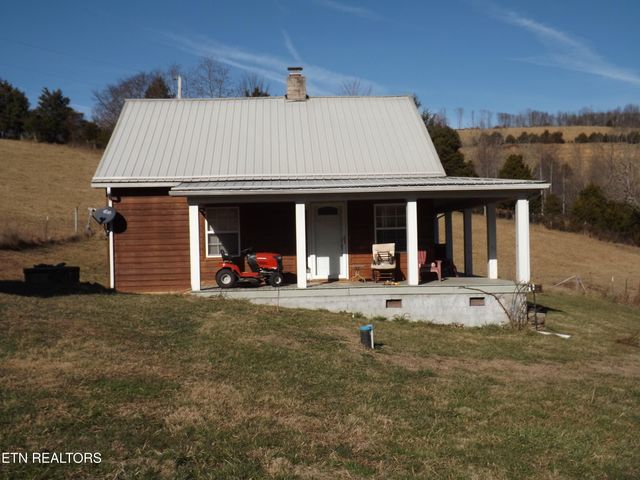 223 Ulysses Daniels Lane, Harrogate, TN 37752