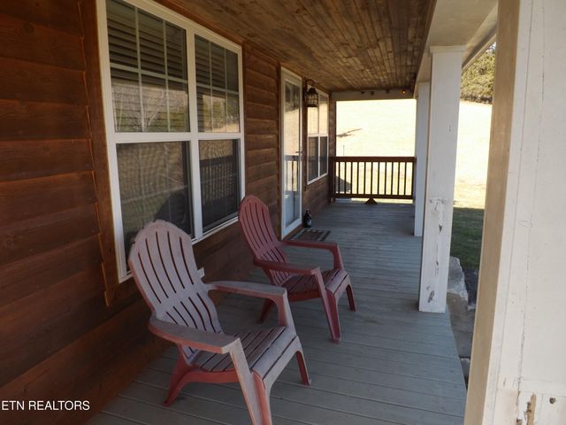 223 Ulysses Daniels Lane, Harrogate, TN 37752