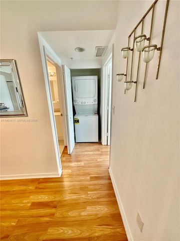 275 NE 18th St 1705, Miami, FL 33132