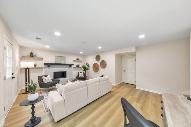 1548 Sprayberry Drive, Marietta, GA 30066