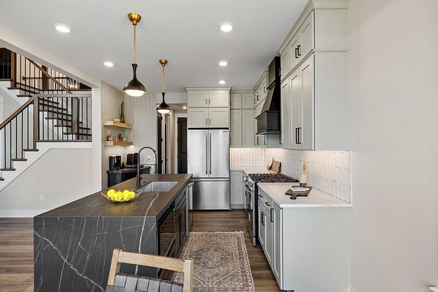 4076 Spring Meadow Drive, Sterling Heights, MI 48314