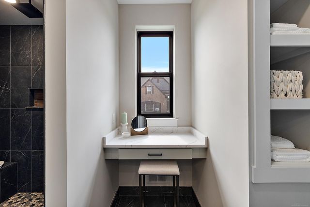 4076 Spring Meadow Drive, Sterling Heights, MI 48314