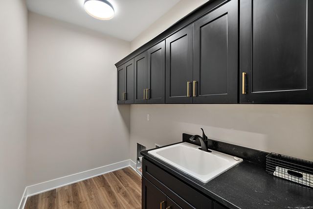 4076 Spring Meadow Drive, Sterling Heights, MI 48314