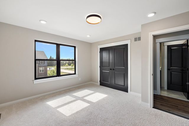 4076 Spring Meadow Drive, Sterling Heights, MI 48314