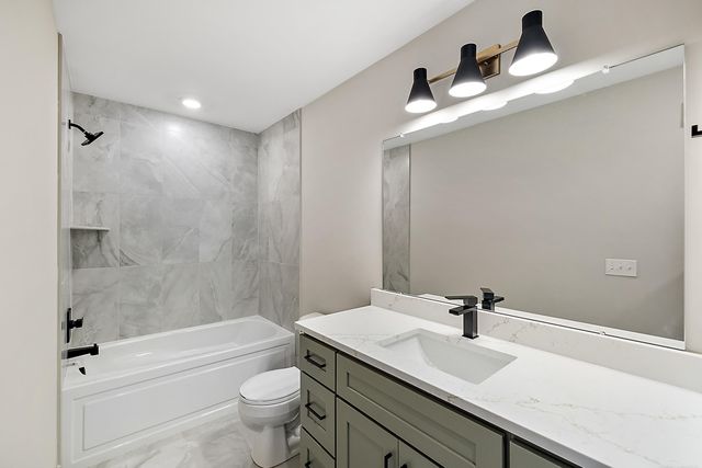 4076 Spring Meadow Drive, Sterling Heights, MI 48314