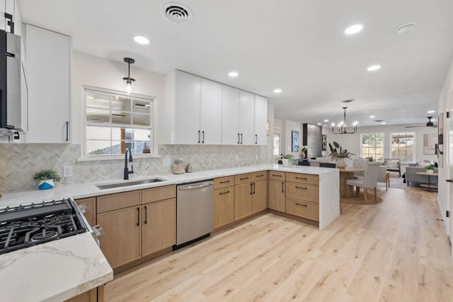 3012 Hunt TRL, Austin, TX 78757