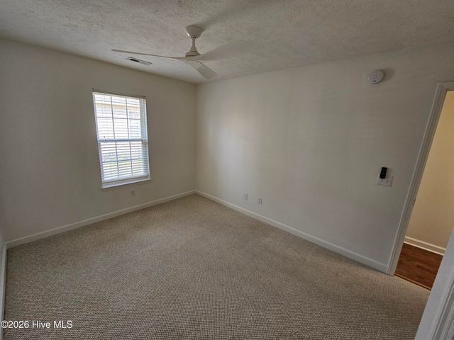 5014 N Hampton Drive SE, Southport, NC 28461