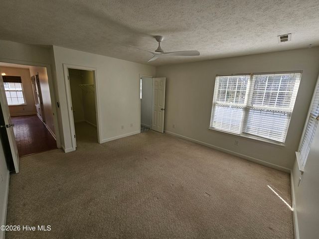 5014 N Hampton Drive SE, Southport, NC 28461