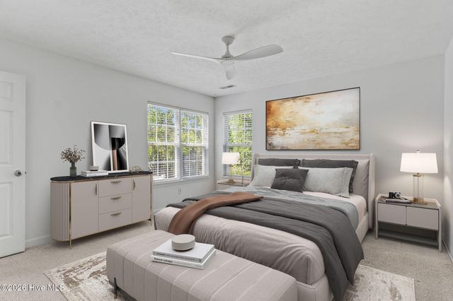 5014 N Hampton Drive SE, Southport, NC 28461