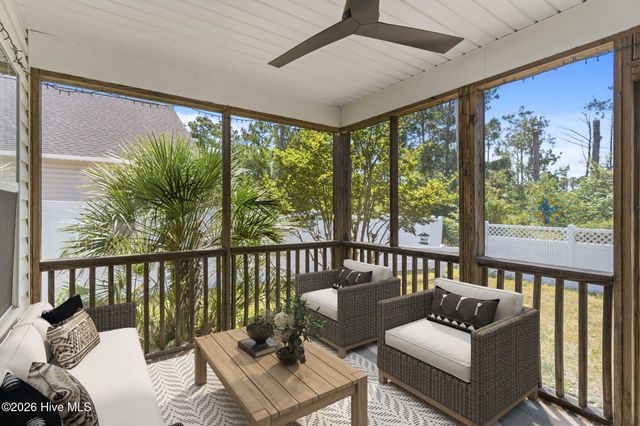 5014 N Hampton Drive SE, Southport, NC 28461