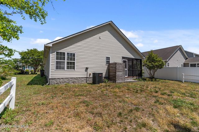 5014 N Hampton Drive SE, Southport, NC 28461