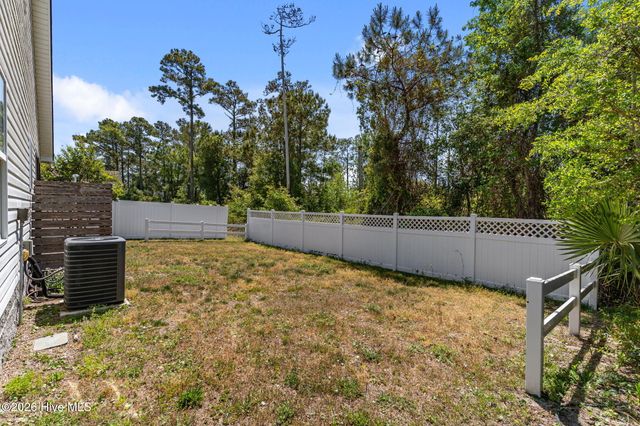 5014 N Hampton Drive SE, Southport, NC 28461