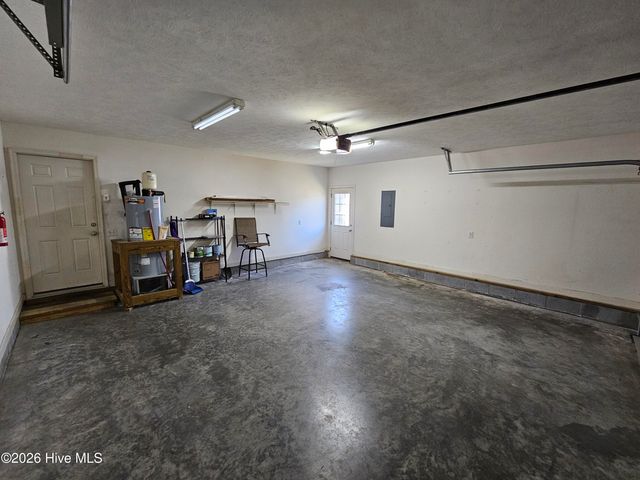 5014 N Hampton Drive SE, Southport, NC 28461