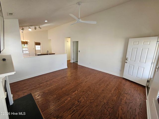 5014 N Hampton Drive SE, Southport, NC 28461