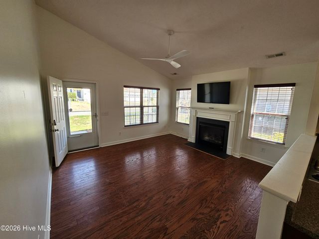 5014 N Hampton Drive SE, Southport, NC 28461