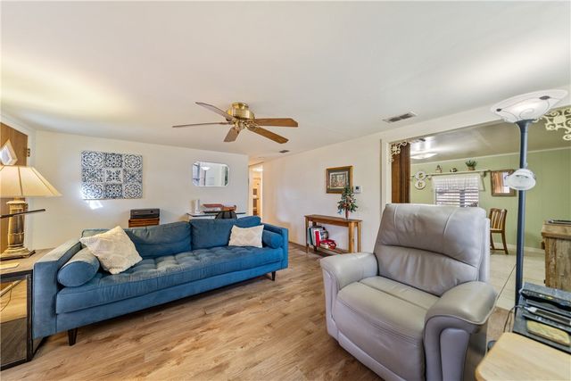 2704 Auther St, Corpus Christi, TX 78410