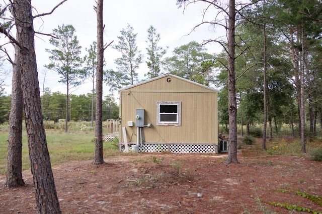 63 E Heather Avenue, Defuniak Springs, FL 32433