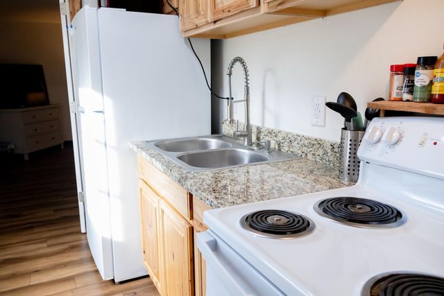 63 E Heather Avenue, Defuniak Springs, FL 32433