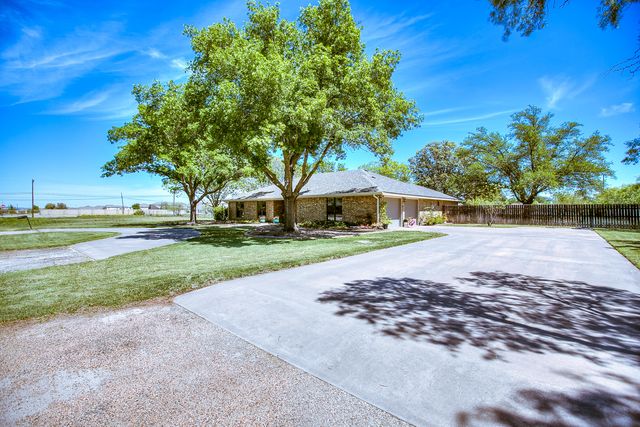 102 Decoty Drive, San Angelo, TX 76905