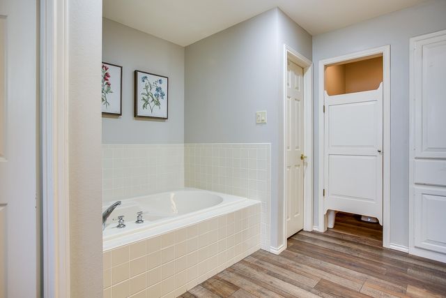 102 Decoty Drive, San Angelo, TX 76905