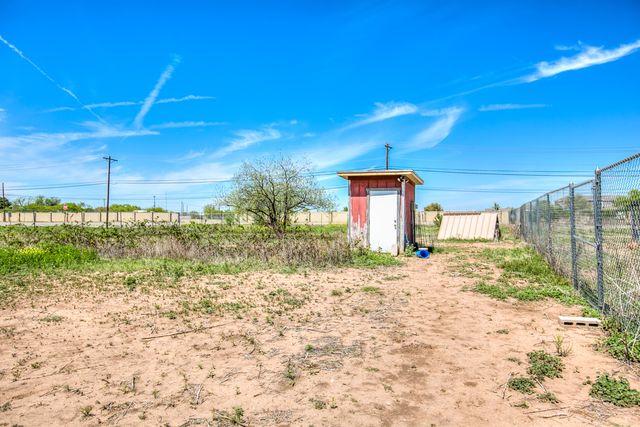 102 Decoty Drive, San Angelo, TX 76905