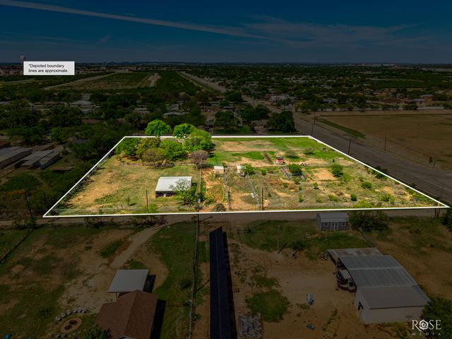 102 Decoty Drive, San Angelo, TX 76905