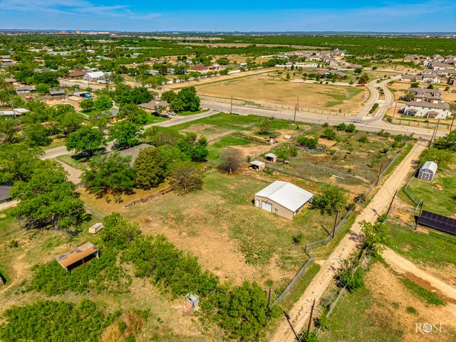 102 Decoty Drive, San Angelo, TX 76905