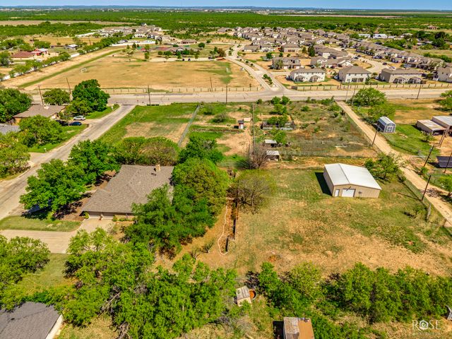 102 Decoty Drive, San Angelo, TX 76905