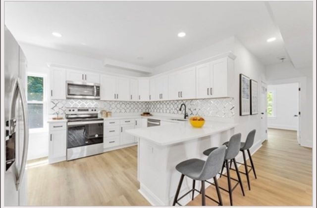 35 George St 2, Boston, MA 02136