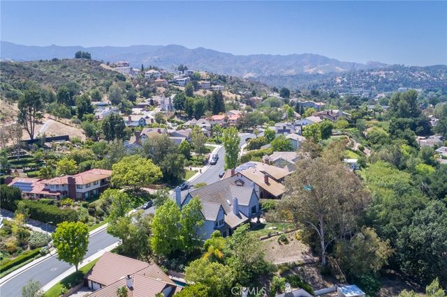 24537 Peachland Avenue, Newhall, CA 91321