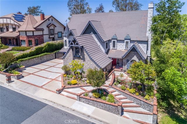 24537 Peachland Avenue, Newhall, CA 91321
