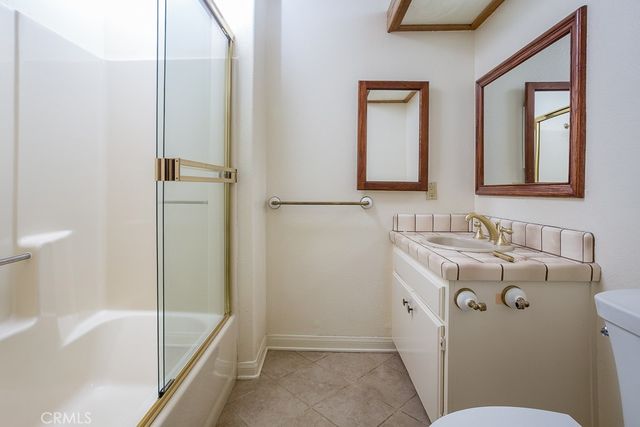 24537 Peachland Avenue, Newhall, CA 91321