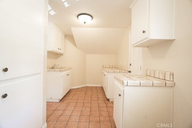24537 Peachland Avenue, Newhall, CA 91321
