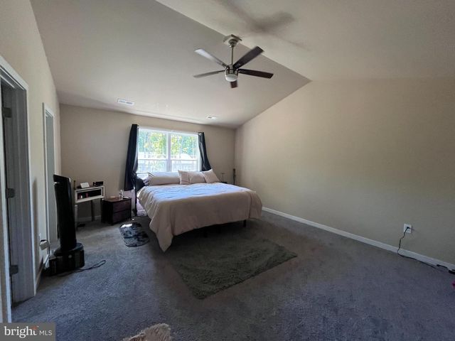 418 SHOREWOOD DR, Colonial Beach, VA 22443