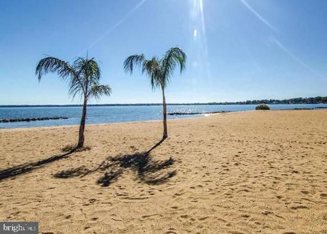 418 SHOREWOOD DR, Colonial Beach, VA 22443