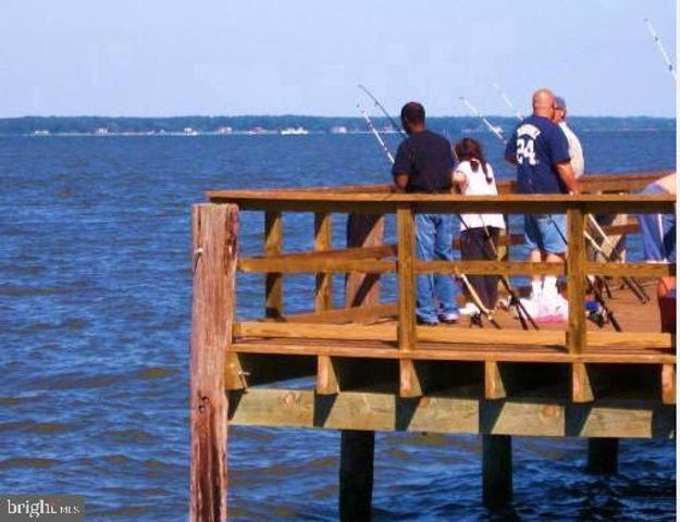 418 SHOREWOOD DR, Colonial Beach, VA 22443