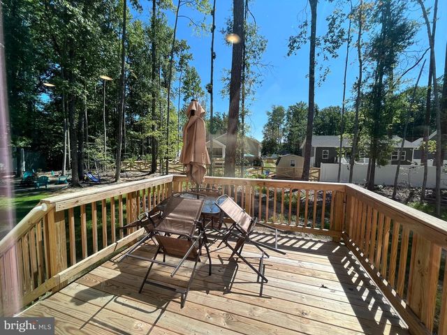 418 SHOREWOOD DR, Colonial Beach, VA 22443