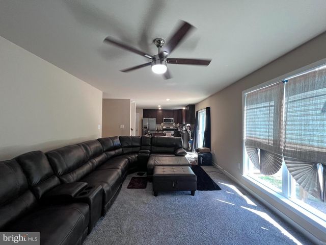 418 SHOREWOOD DR, Colonial Beach, VA 22443