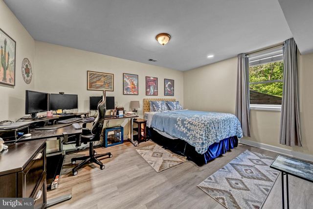 35094 SCOTLAND HEIGHTS RD, Round Hill, VA 20141