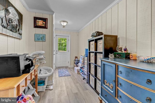 35094 SCOTLAND HEIGHTS RD, Round Hill, VA 20141
