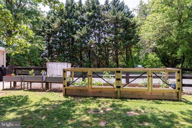 35094 SCOTLAND HEIGHTS RD, Round Hill, VA 20141