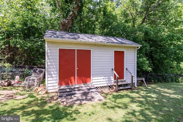 35094 SCOTLAND HEIGHTS RD, Round Hill, VA 20141