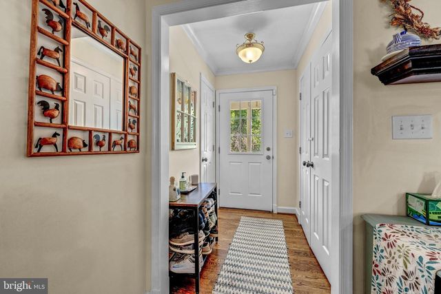 35094 SCOTLAND HEIGHTS RD, Round Hill, VA 20141