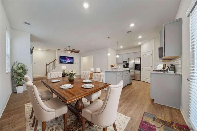 826 Bentley Drive, Fairburn, GA 30213