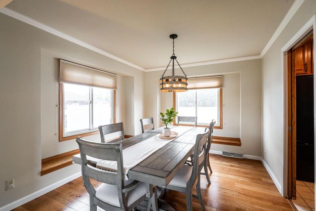 13935 Thomas DRIVE, New Berlin, WI 53151