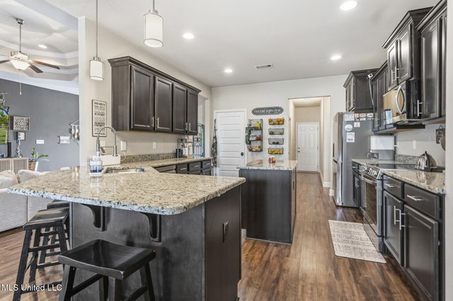 9553 Woodrow Place, Biloxi, MS 39532