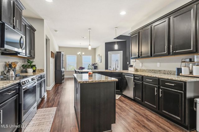 9553 Woodrow Place, Biloxi, MS 39532