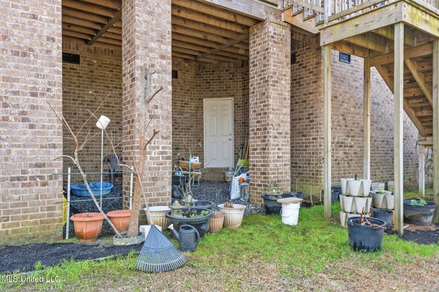 9553 Woodrow Place, Biloxi, MS 39532