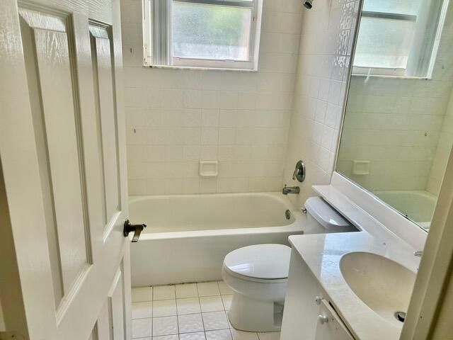 13507 Carrick Green Court, Delray Beach, FL 33446