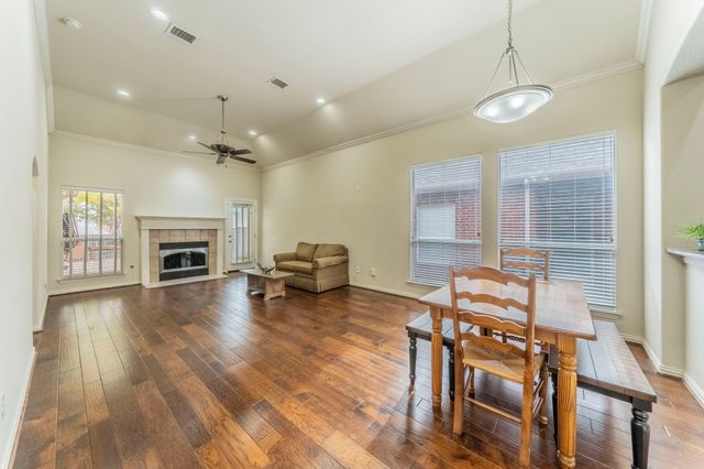 2020 Canterbury Drive, Bedford, TX 76021